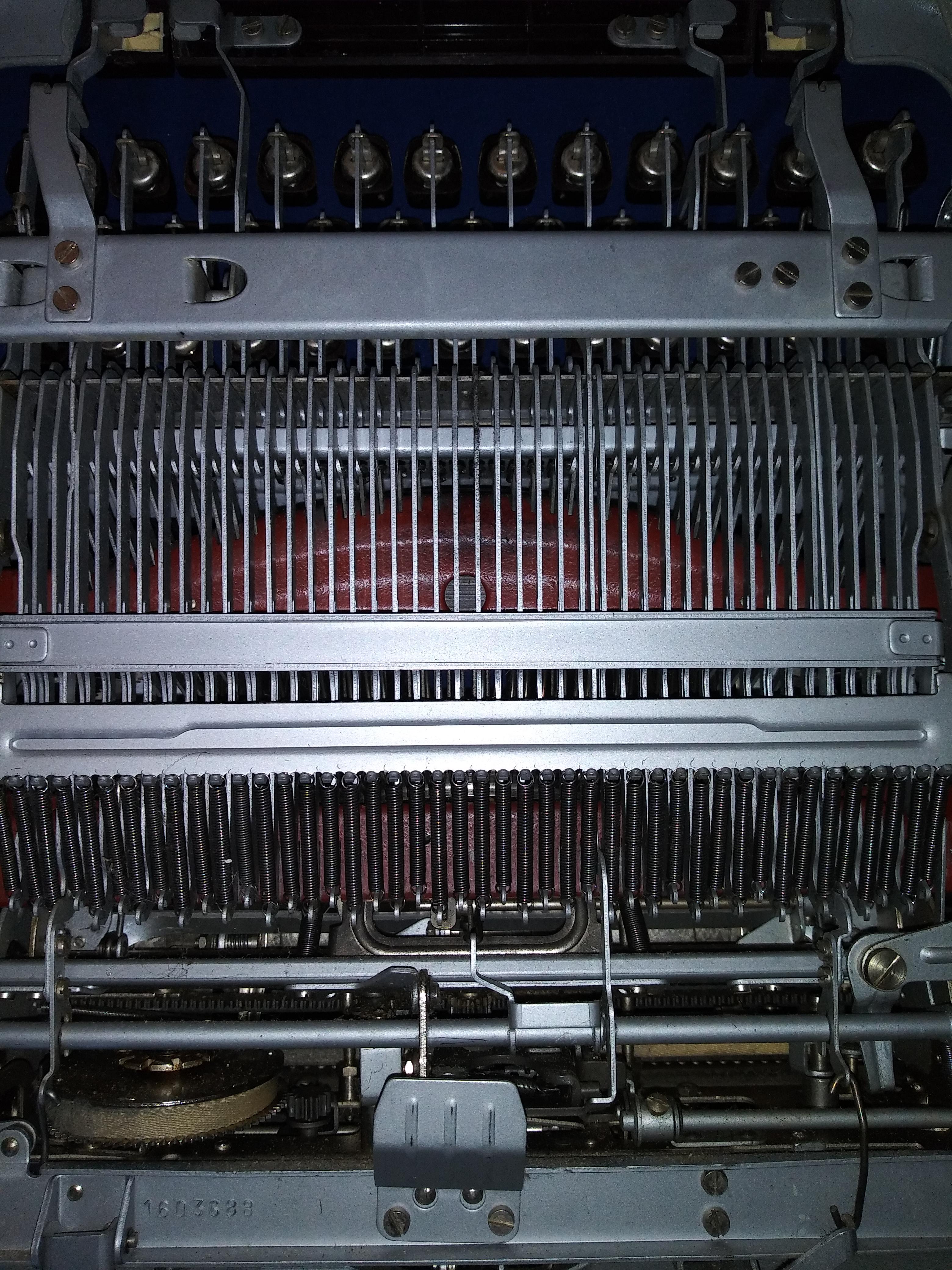 Olympia SM4 back
